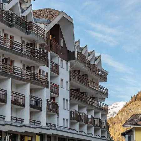 Monterosa Elite Lyshaus Luxury Mountain View דירה